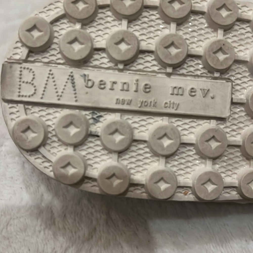 Bernie Mev New York Nubuck brown laser cut slip on moccasins 40/US 9 - Picture 9 of 10